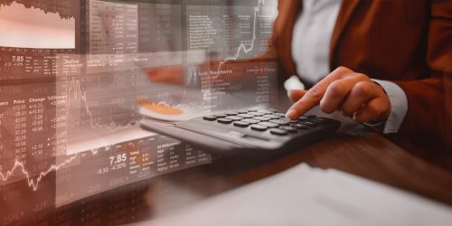 چرا انتخاب نرم افزار حسابداری مناسب، به یکی از عوامل کلیدی موفقیت کسب‌وکارها تبدیل شده است؟